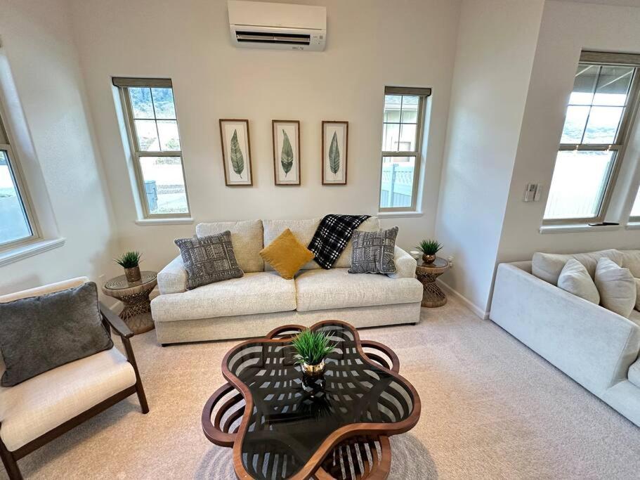 New 4 Bedroom Home With Ocean And Gorgeous Mountain Views In The Gated Community Of Mauna Olu Waianae Ngoại thất bức ảnh
